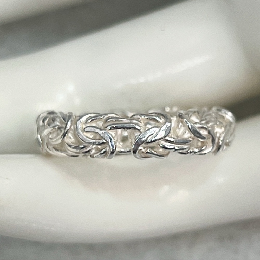 Sterling Silver Byzantine Ring Sz 7 - Picture 4 of 13